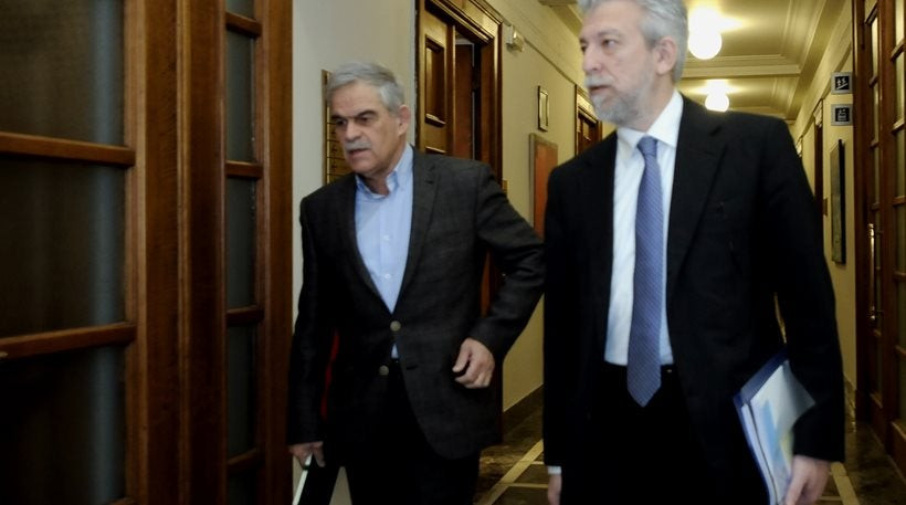 Κοντονής-Τόσκας: Τα μπλόκα στους πλειστηριασμούς προστατεύουν τα «παλάτια» επώνυμων οφειλετών